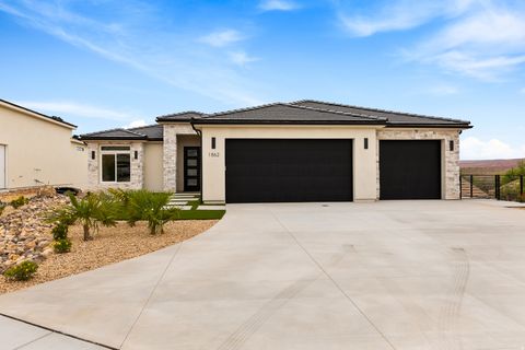 Tiny photo for 1862 N CHAPMAN DR, Washington, UT 84780 (MLS # 2140570)