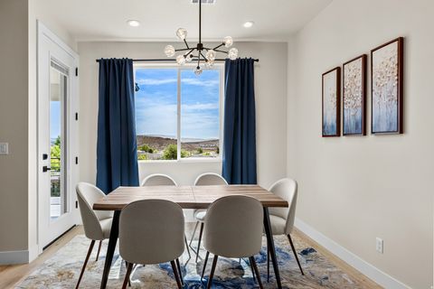 Tiny photo for 1862 N CHAPMAN DR, Washington, UT 84780 (MLS # 2140570)