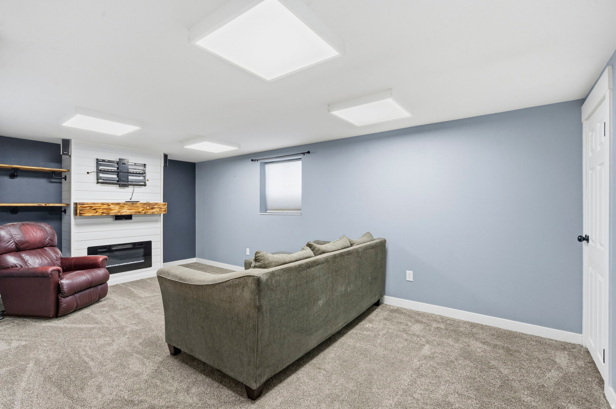 FOX BOROUGH - Residential