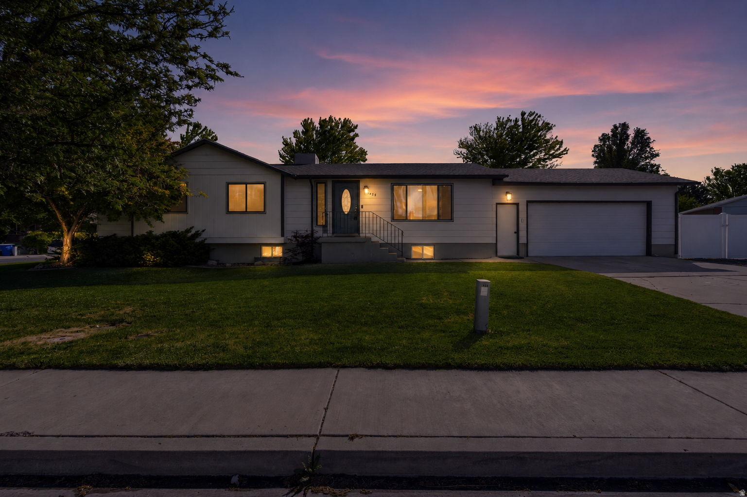 FOX BOROUGH - Residential