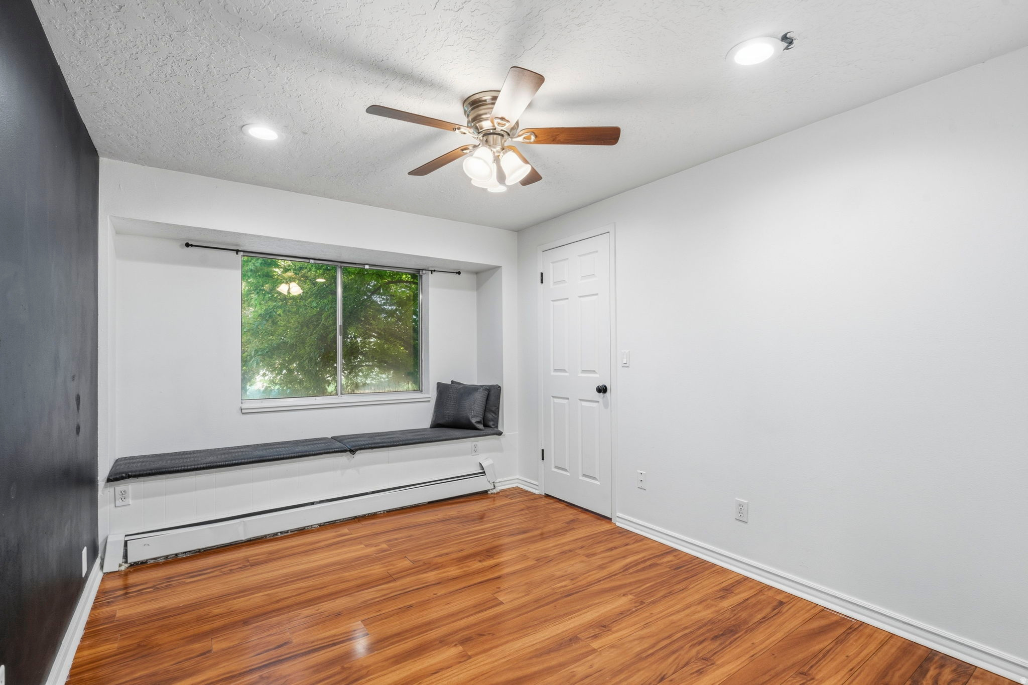 FOX BOROUGH - Residential