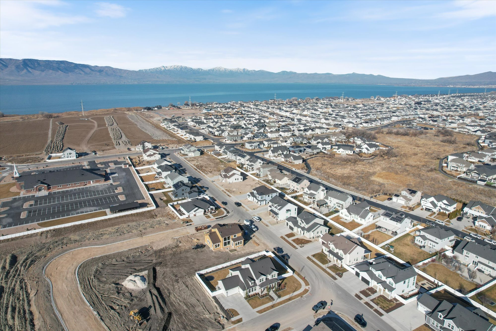 HOLDAWAY FIELDS - Residential