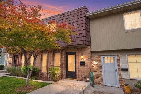Townhouse For Sale - 2128 E Georgetown Sq #2128<br/> Salt Lake City, UT 84109
