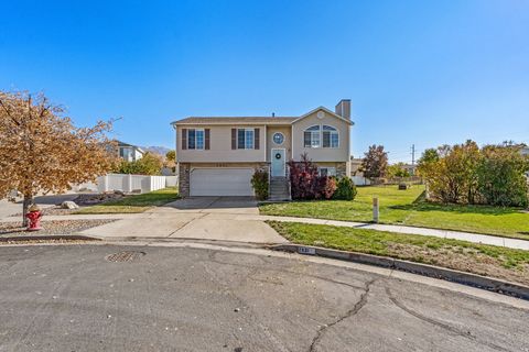 Tiny photo for 2631 W 1075 N, Layton, UT 84041 (MLS # 2120587)