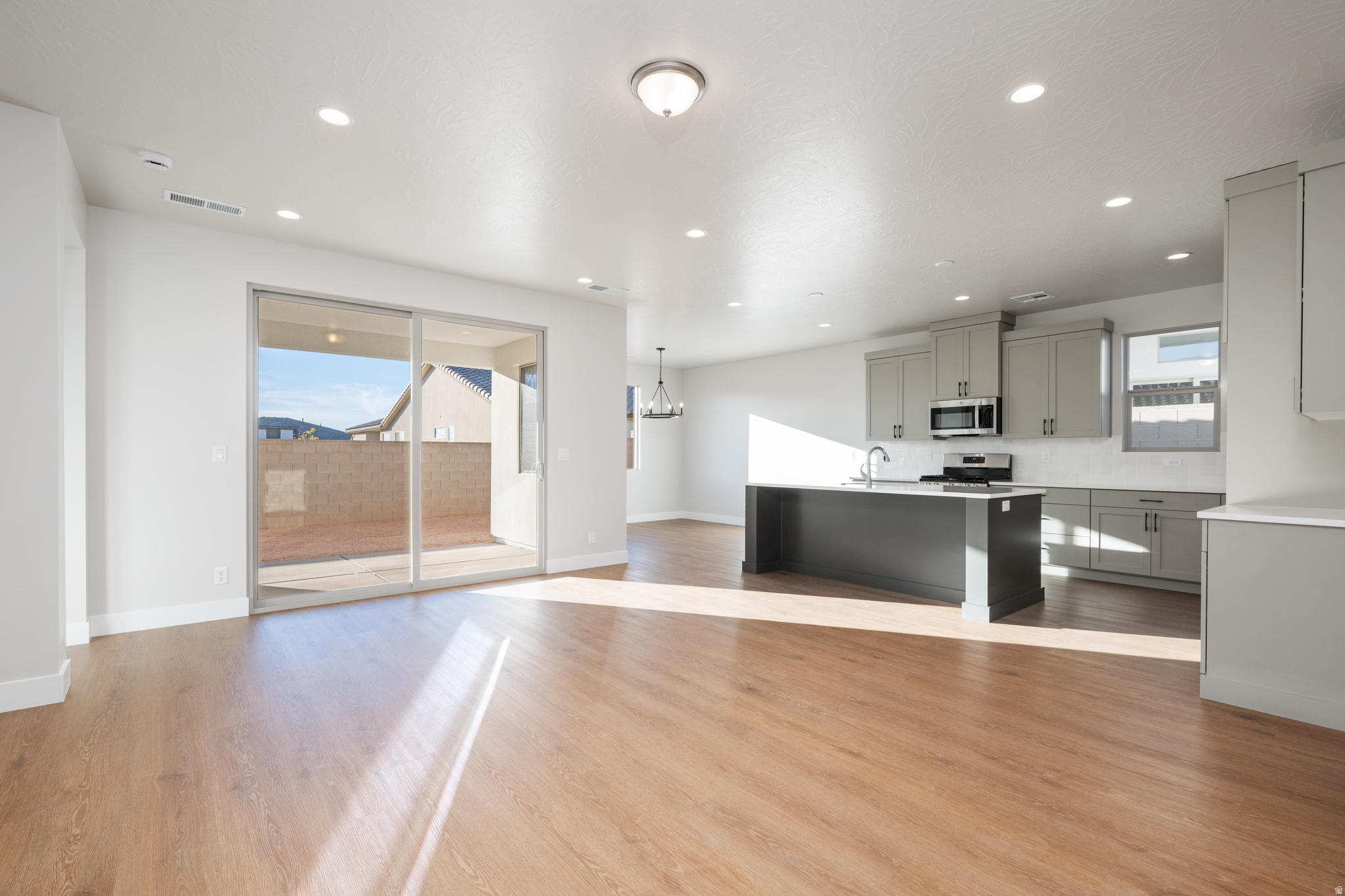 SOLIS AT CORAL CANYON - Residential