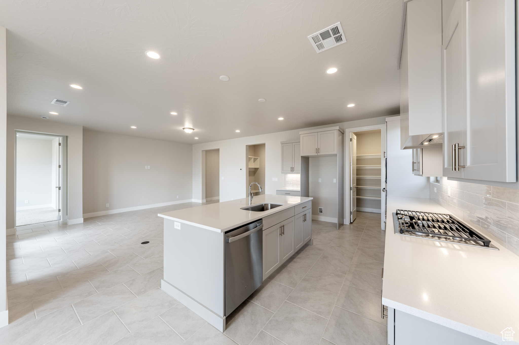 SOLIS AT CORAL CANYON - Residential