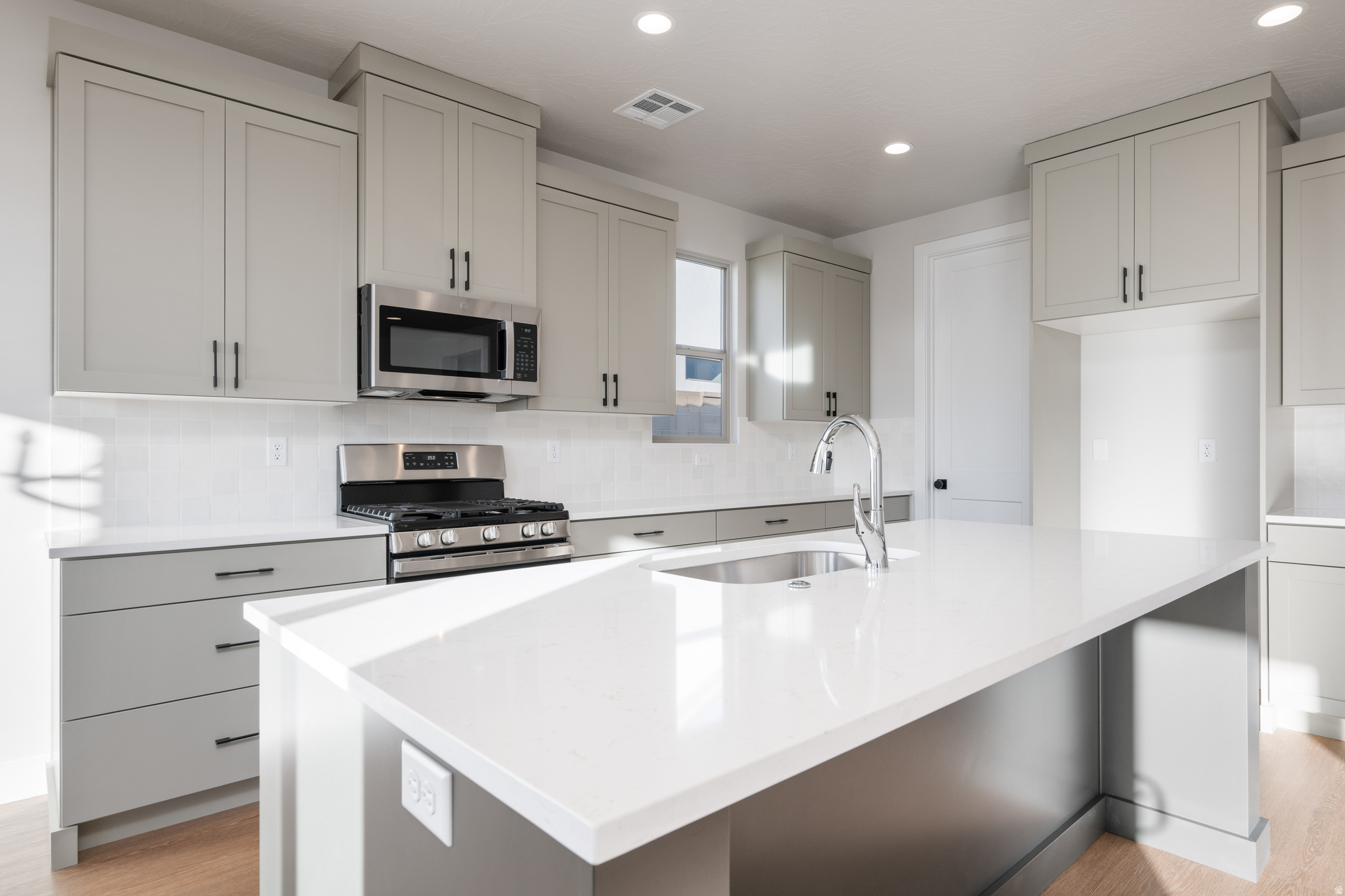 SOLIS AT CORAL CANYON - Residential