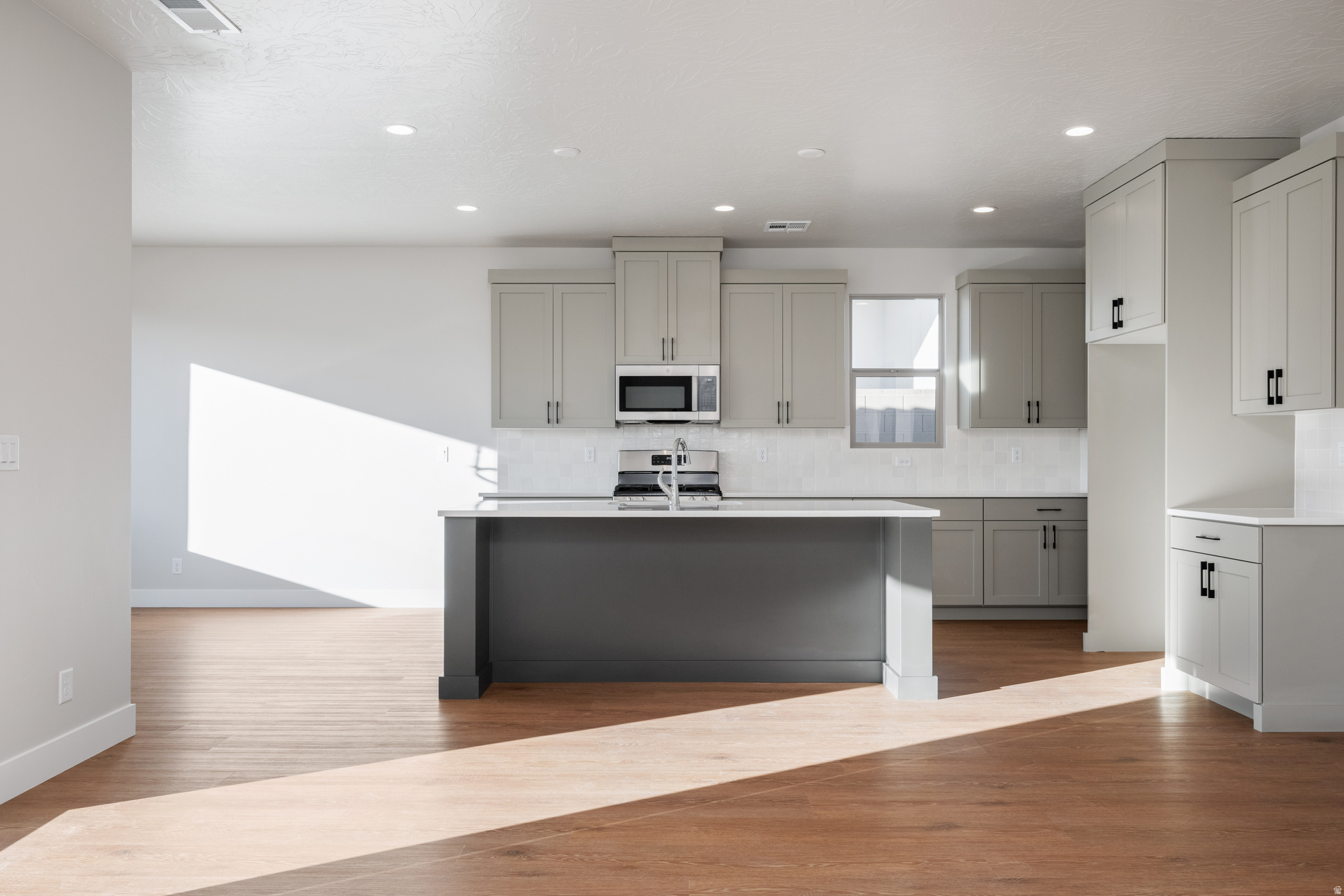 SOLIS AT CORAL CANYON - Residential