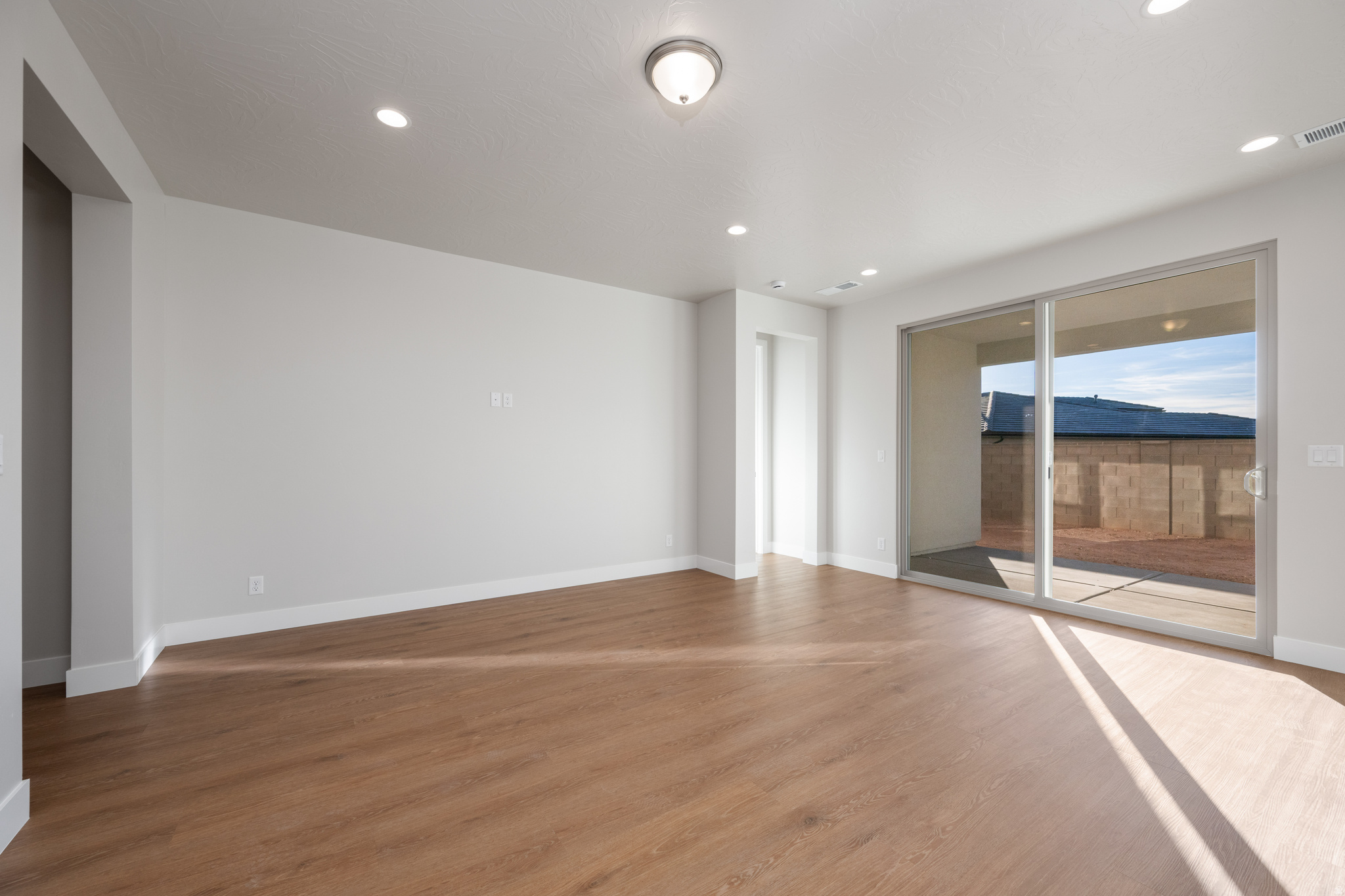 SOLIS AT CORAL CANYON - Residential