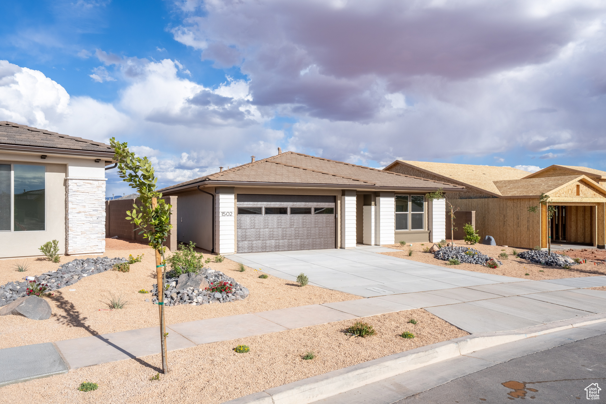 SOLIS AT CORAL CANYON - Residential