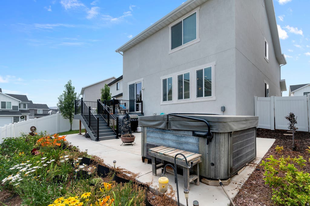 Photo of 12819 S QUAIL LAKE DR W, Riverton, UT 84096 (MLS # 2172049)