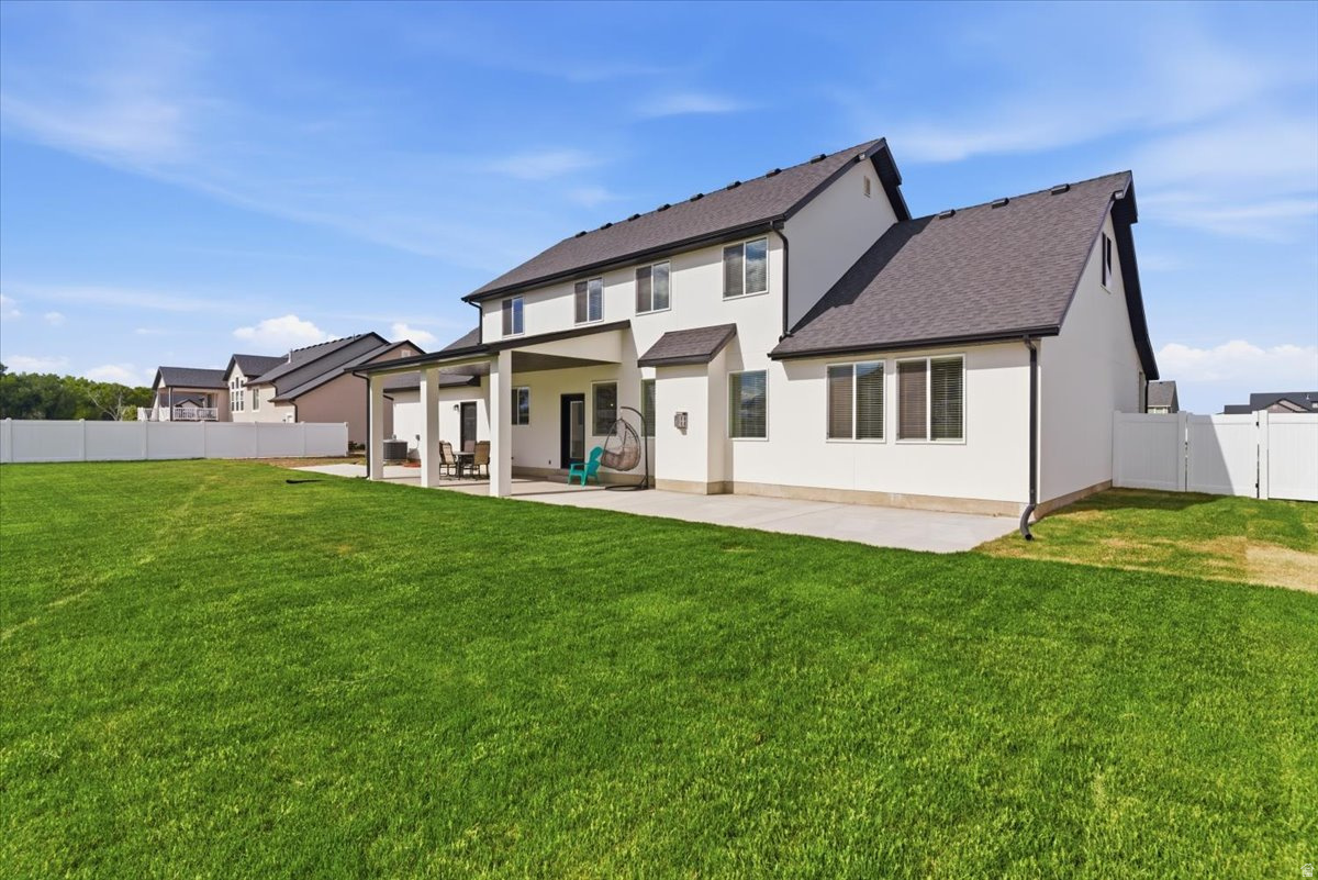 RIVER CROSSING - Residential