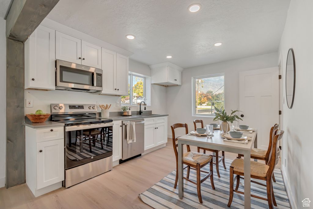 Photo of 396 N 100 E, American Fork, UT 84003 (MLS # 2119433)