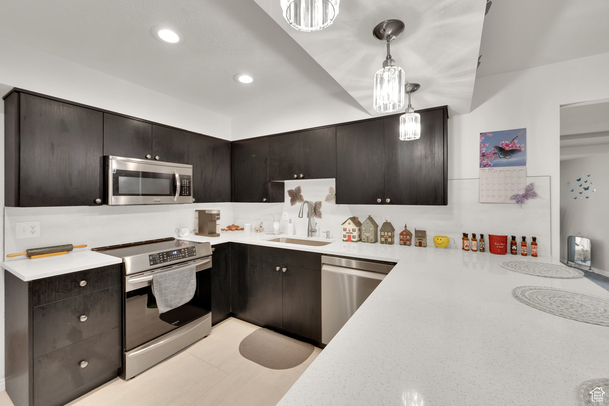 EMERALD HILLS - Residential