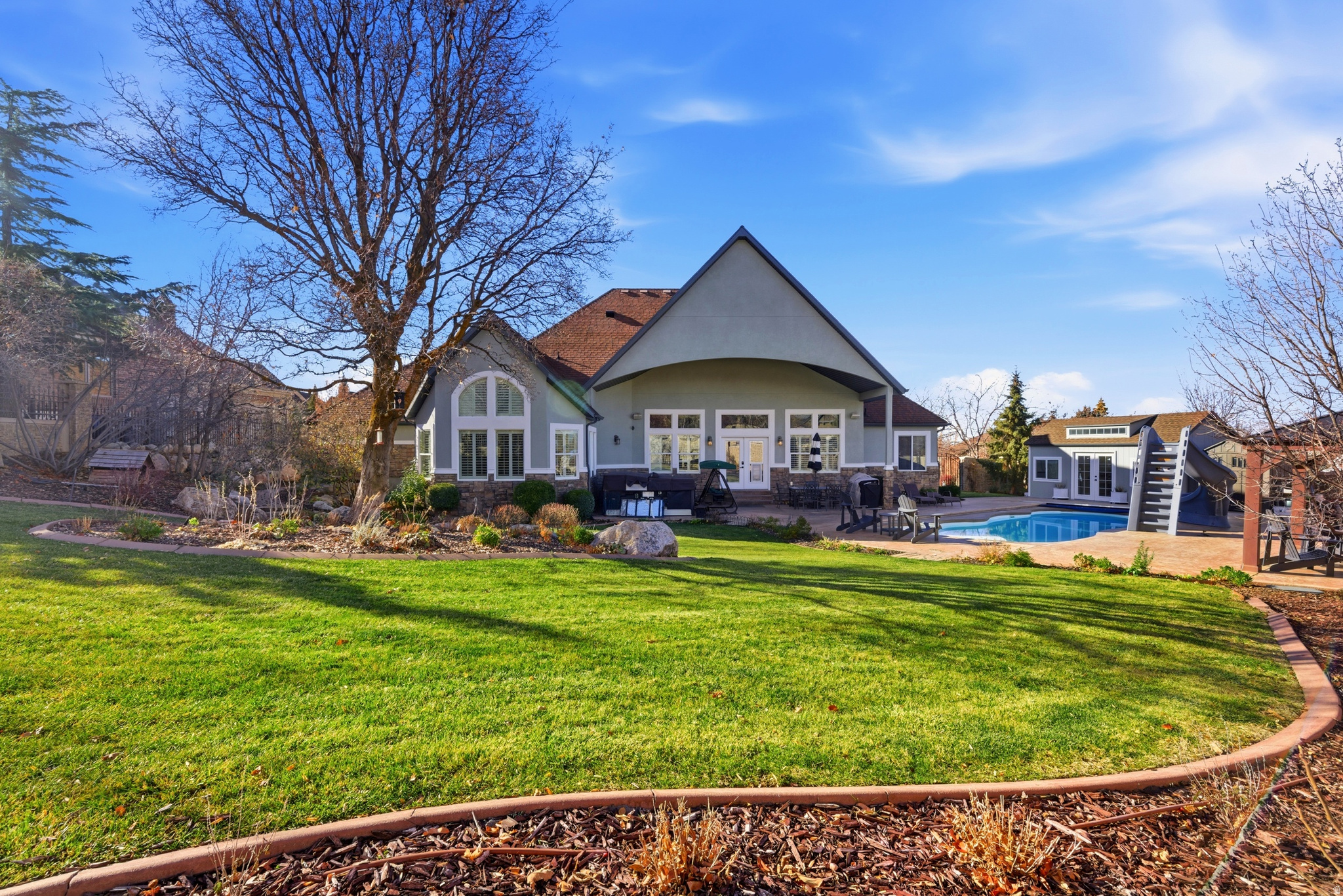 EAGLEPOINTE ESTATES - Residential