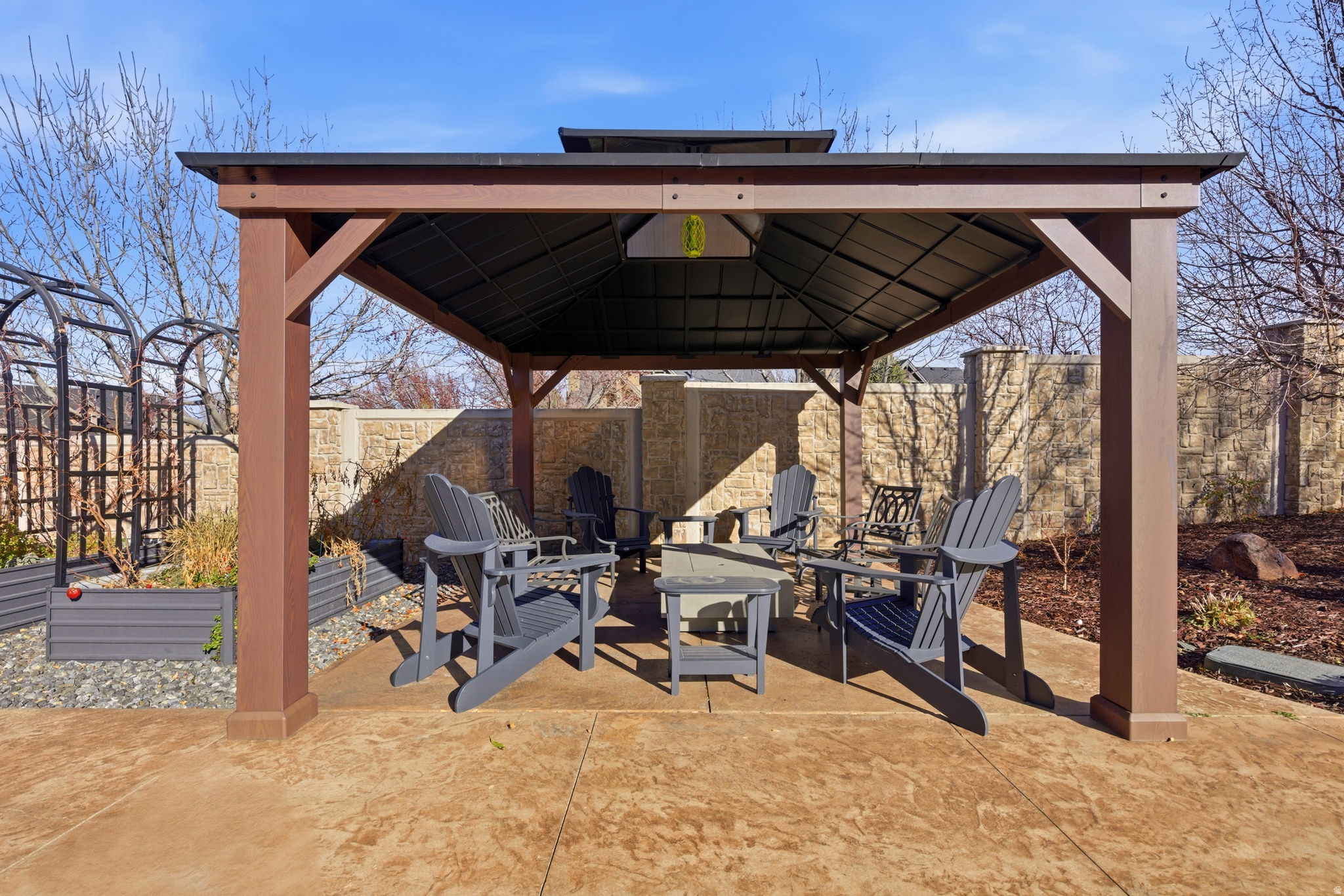 EAGLEPOINTE ESTATES - Residential