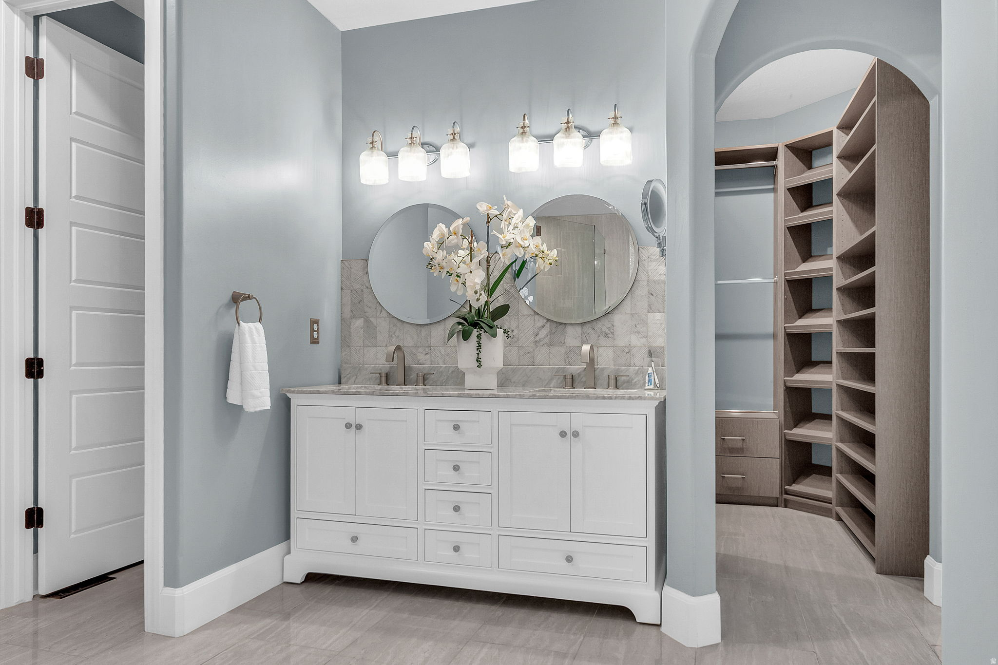 EAGLEPOINTE ESTATES - Residential