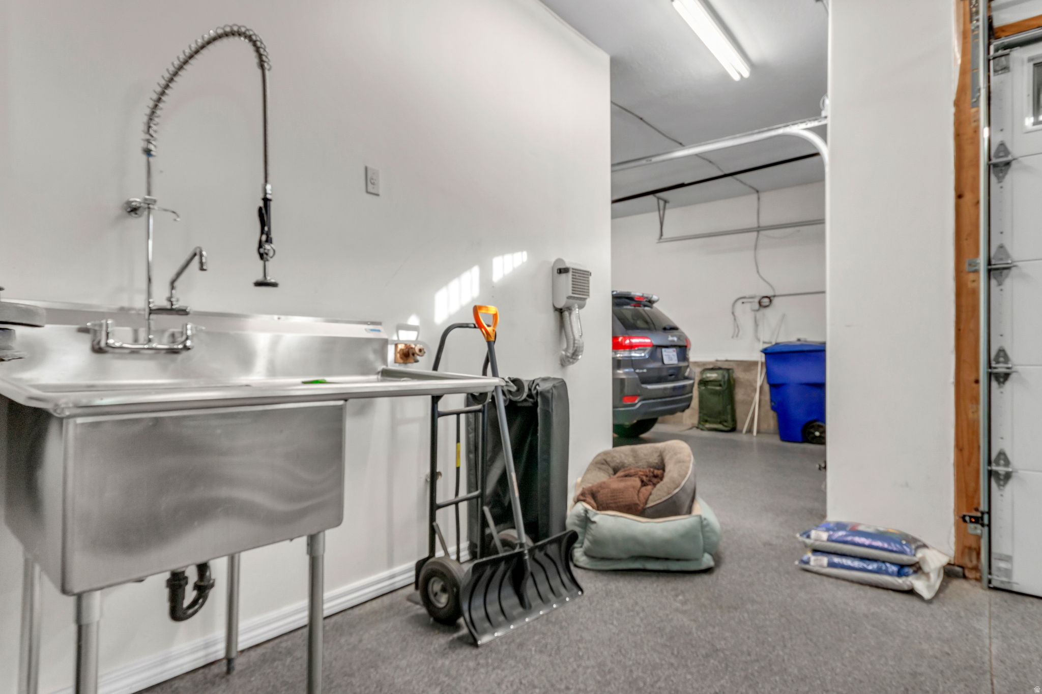 EAGLEPOINTE ESTATES - Residential