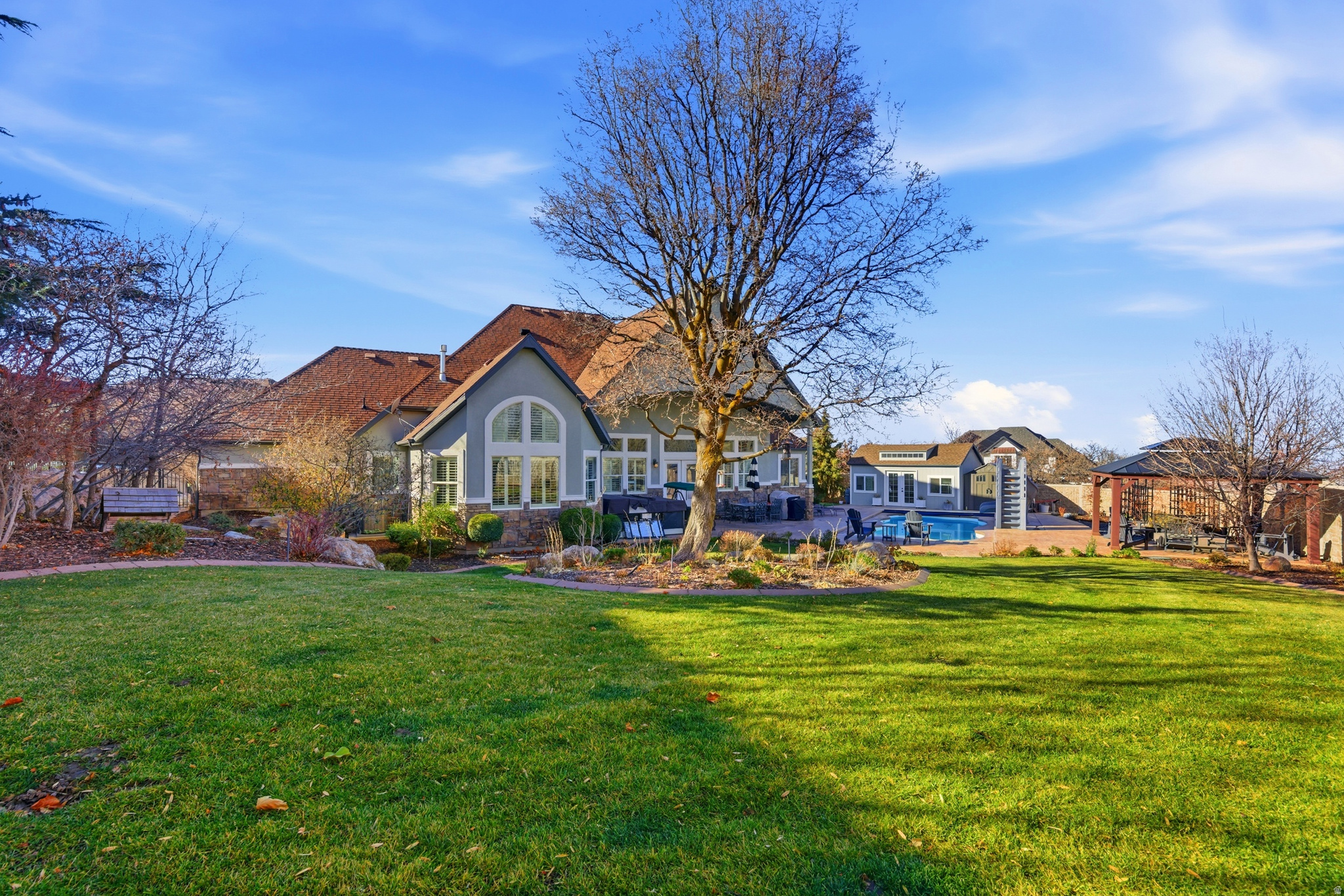 EAGLEPOINTE ESTATES - Residential