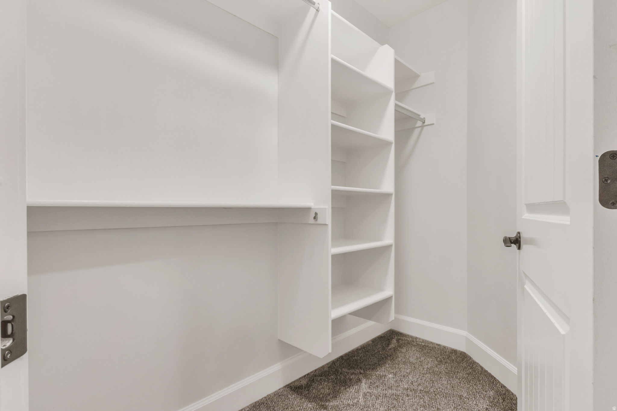 EAGLEPOINTE ESTATES - Residential