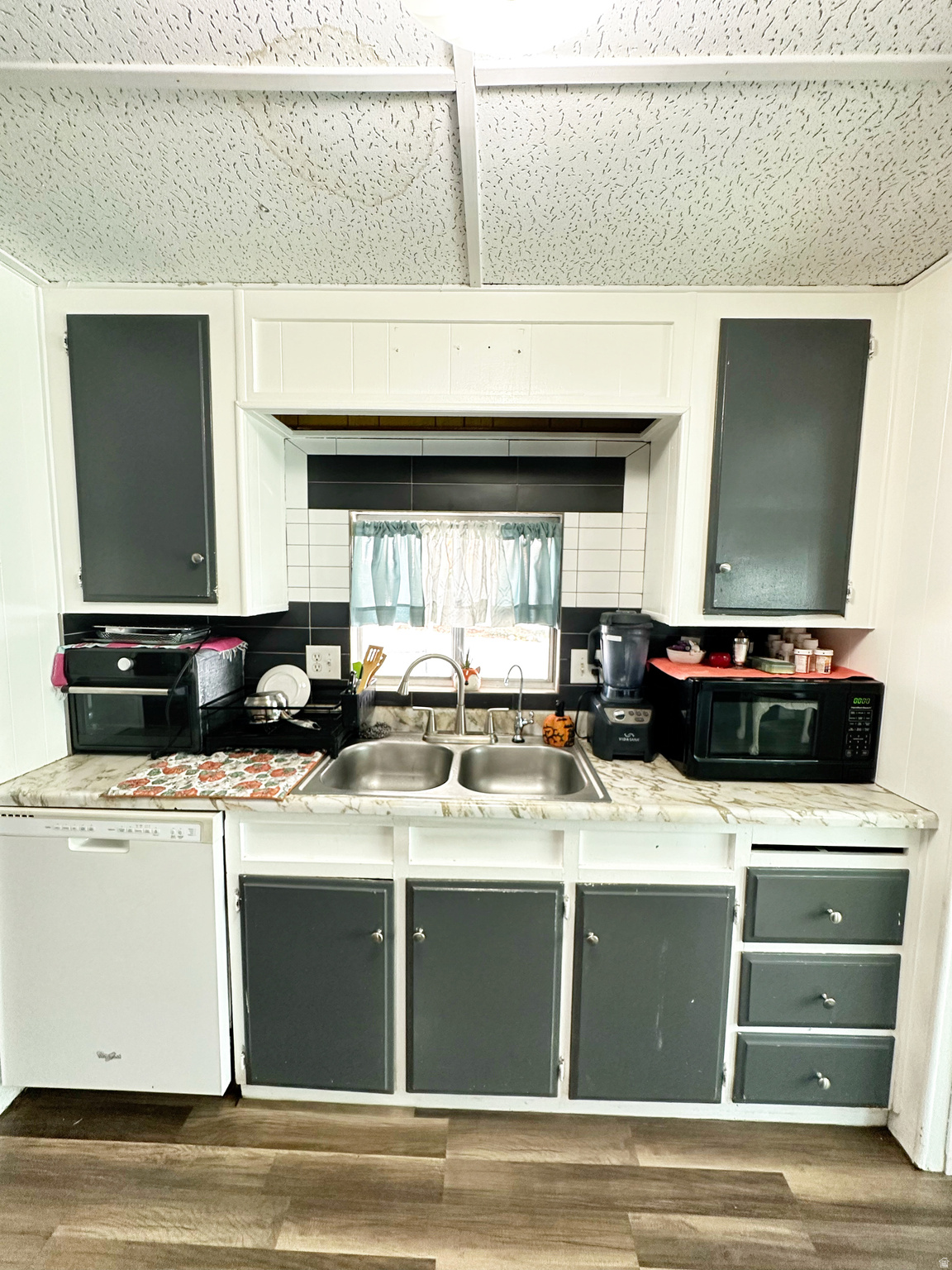 MAJESTIC MEADOWS - Residential