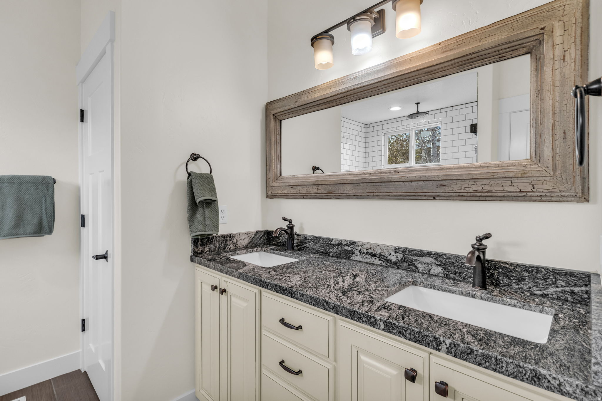 BOULDER SPRINGS ESTATES - Residential