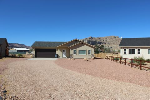 Photo of 1015 E CANYON DR, Big Water, UT 84741 (MLS # 2169004)
