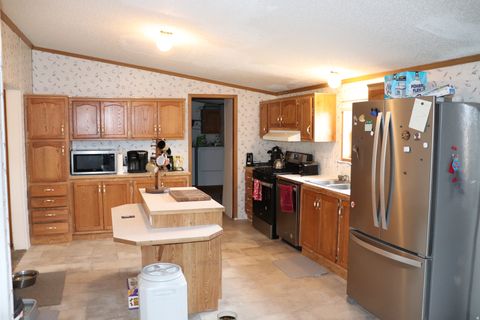 Tiny photo for 535 E 600 N, Vernal, UT 84078 (MLS # 2133726)