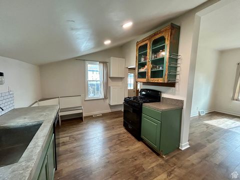 Tiny photo for 545 E 600 S, Payson, UT 84651 (MLS # 2119005)