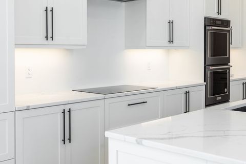 Tiny photo for 94 S 950 E, Hyde Park, UT 84318 (MLS # 2135253)