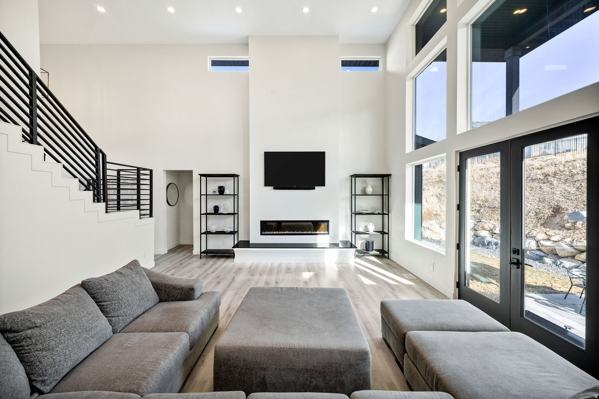 JUNIPER HOLLOW - Residential