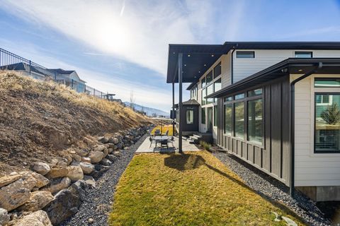 Tiny photo for 94 S 950 E, Hyde Park, UT 84318 (MLS # 2135253)