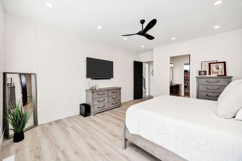 Tiny photo for 94 S 950 E, Hyde Park, UT 84318 (MLS # 2135253)