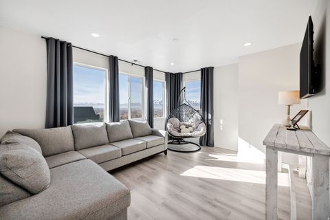 Tiny photo for 94 S 950 E, Hyde Park, UT 84318 (MLS # 2135253)