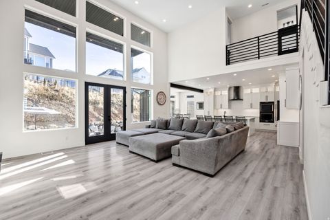 Tiny photo for 94 S 950 E, Hyde Park, UT 84318 (MLS # 2135253)