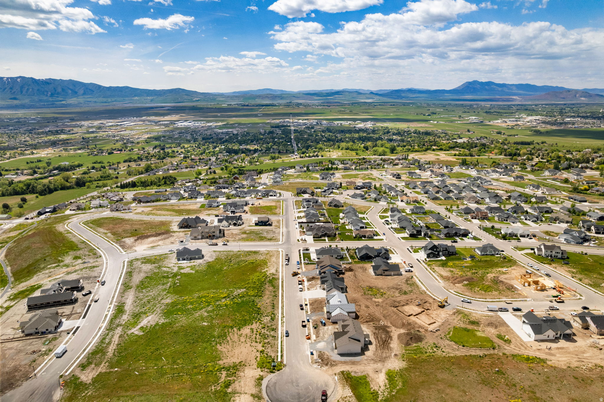 JUNIPER RIDGE - Residential