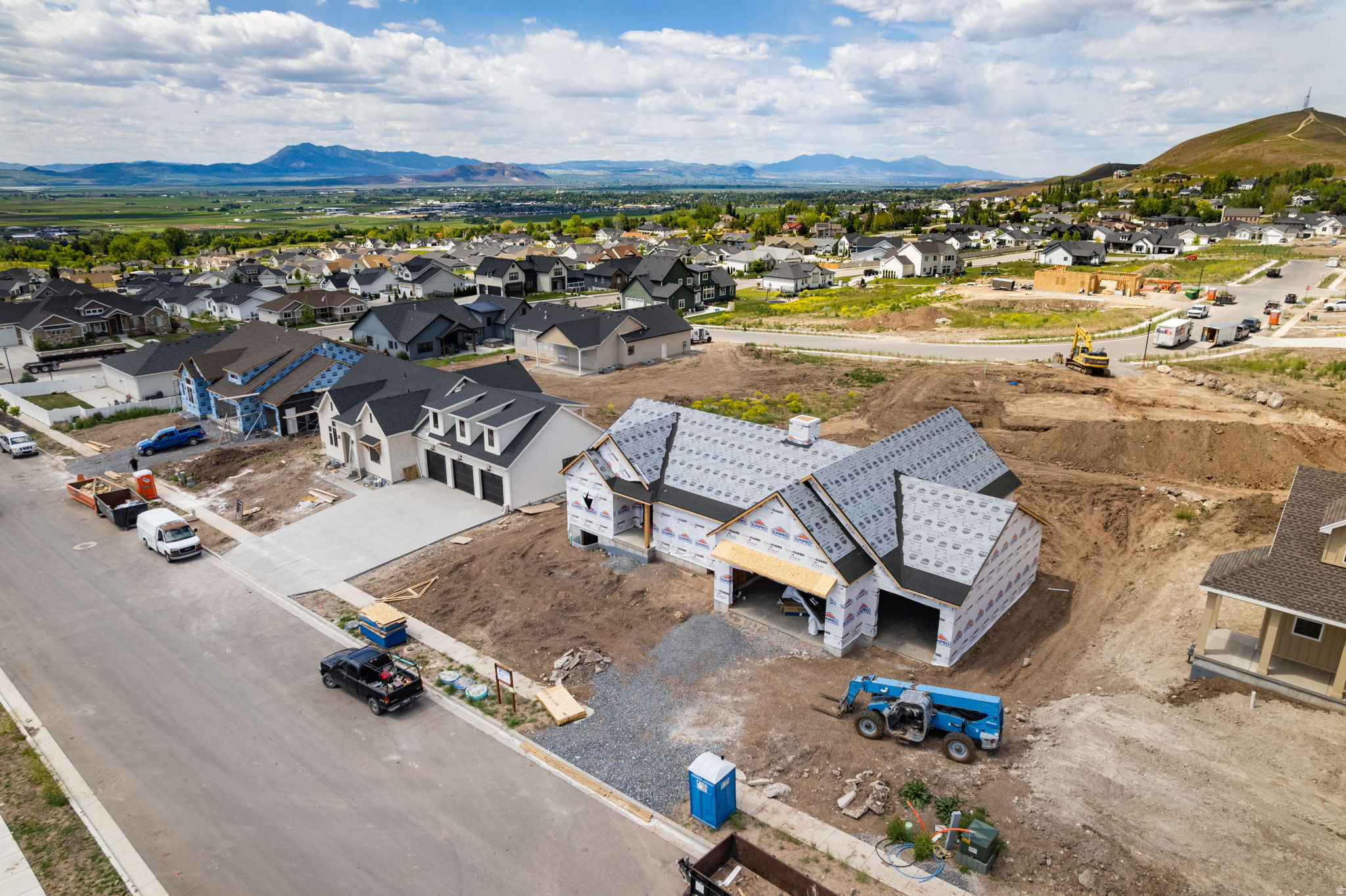 JUNIPER RIDGE - Residential