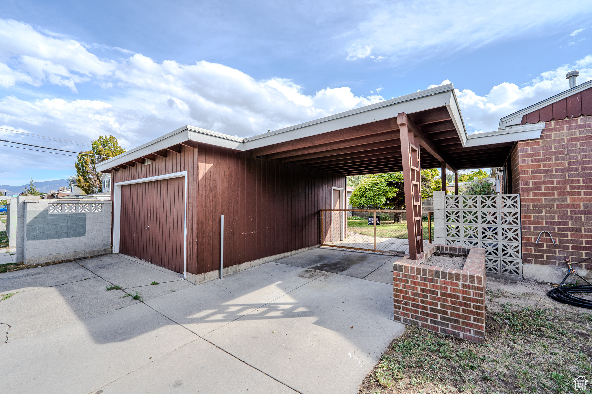 GRANGER GARDENS - Residential