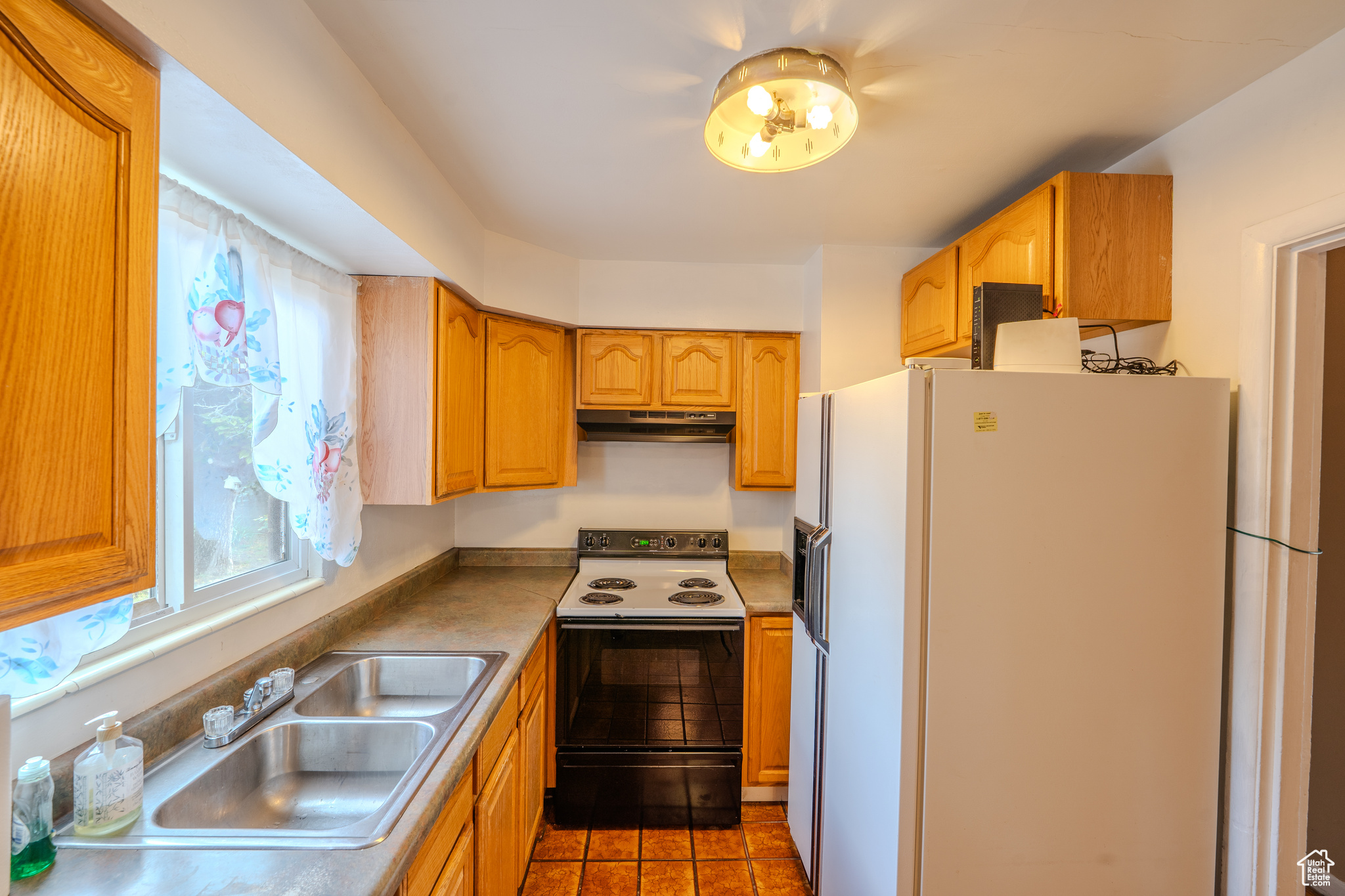 GRANGER GARDENS - Residential