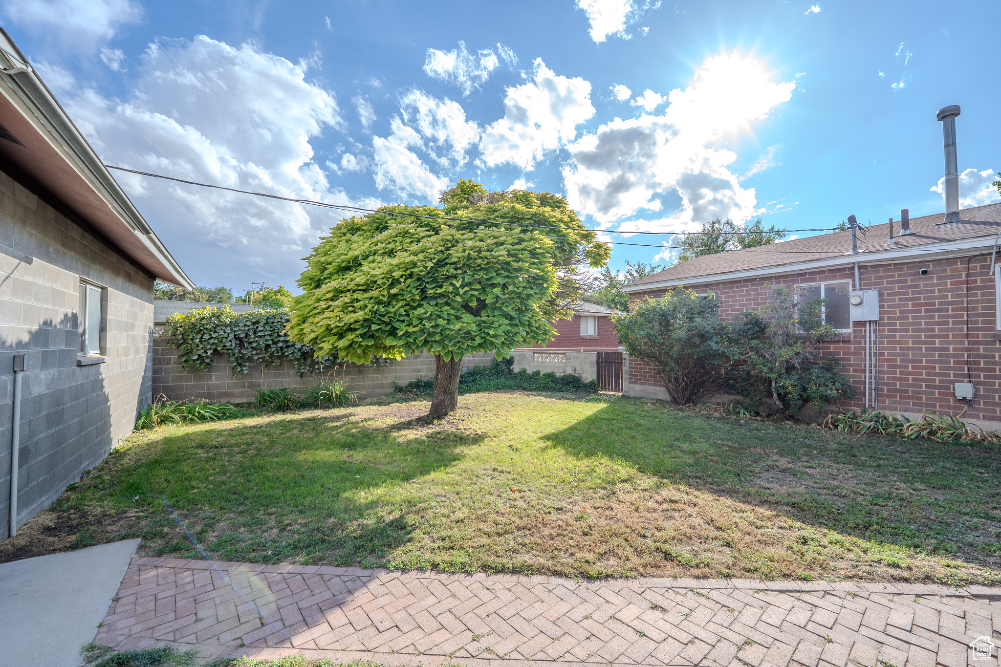 GRANGER GARDENS - Residential