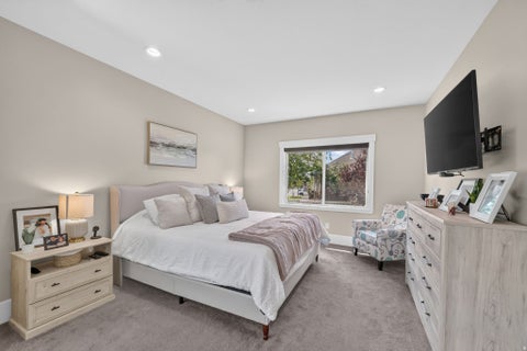 Tiny photo for 1084 LOCH LOMOND CIR, Syracuse, UT 84075 (MLS # 2179021)
