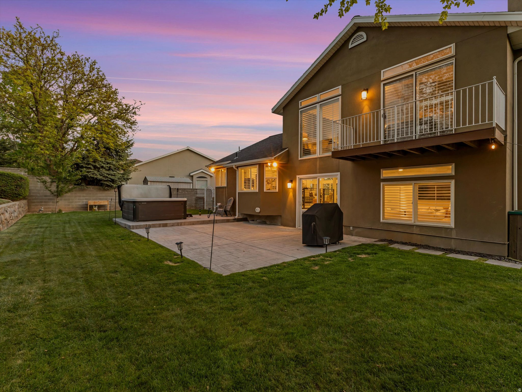 HIGH POINT - Residential