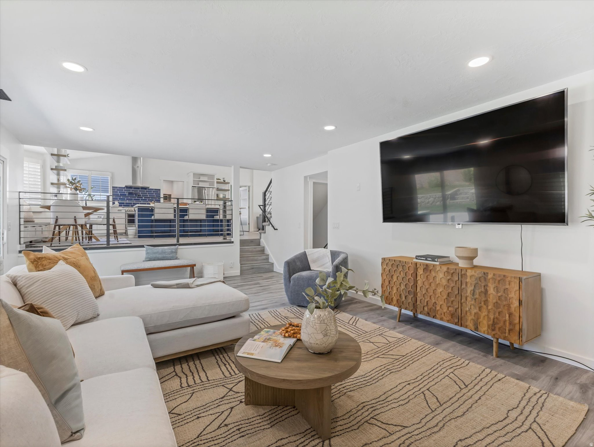 HIGH POINT - Residential