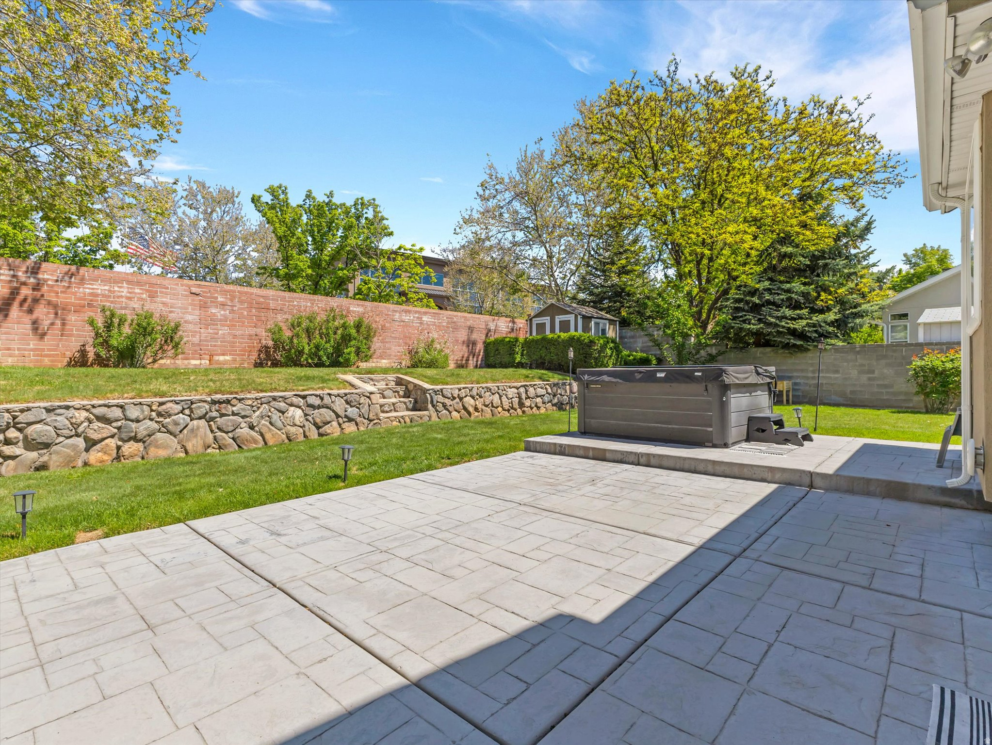 HIGH POINT - Residential