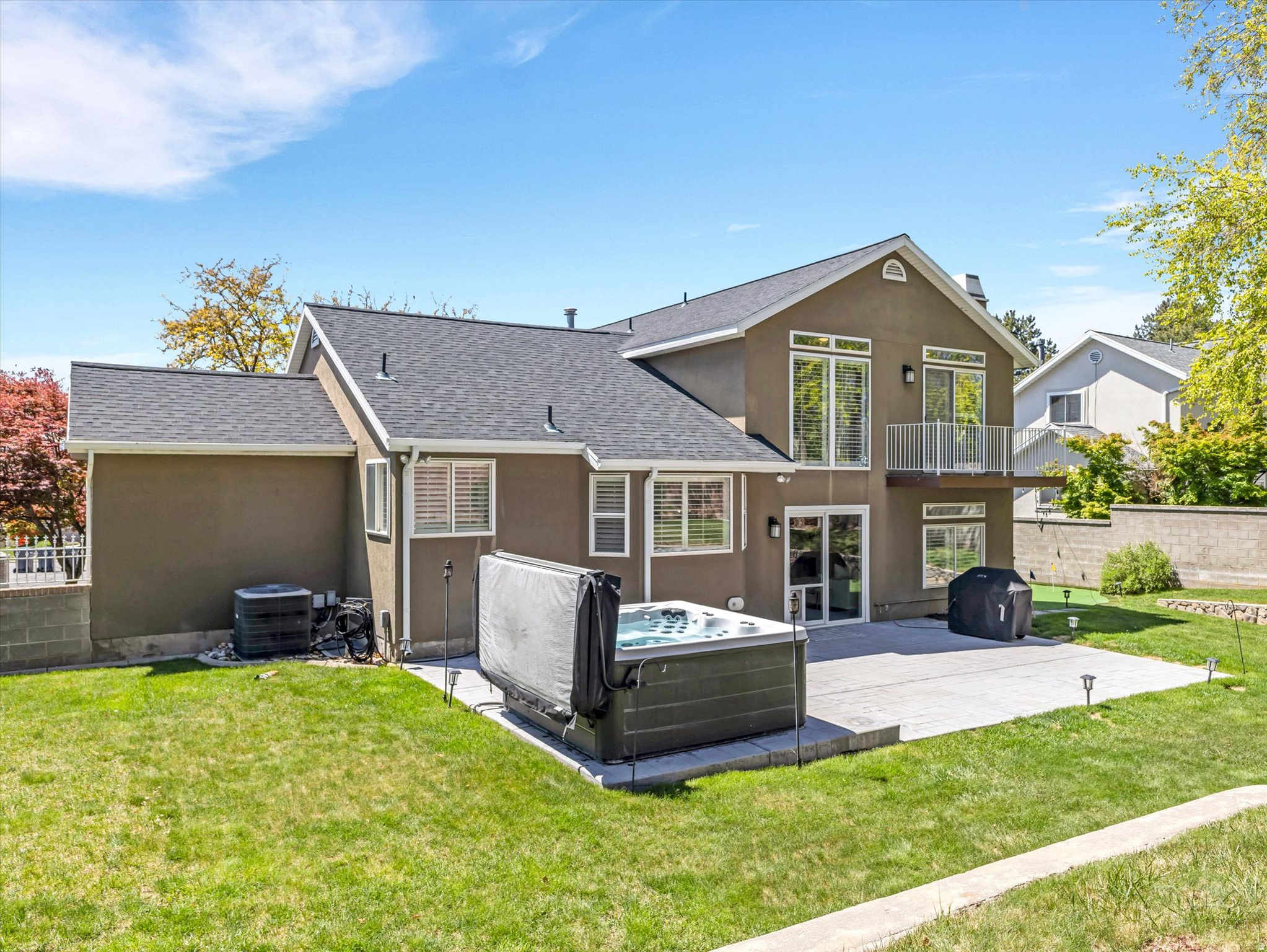 HIGH POINT - Residential