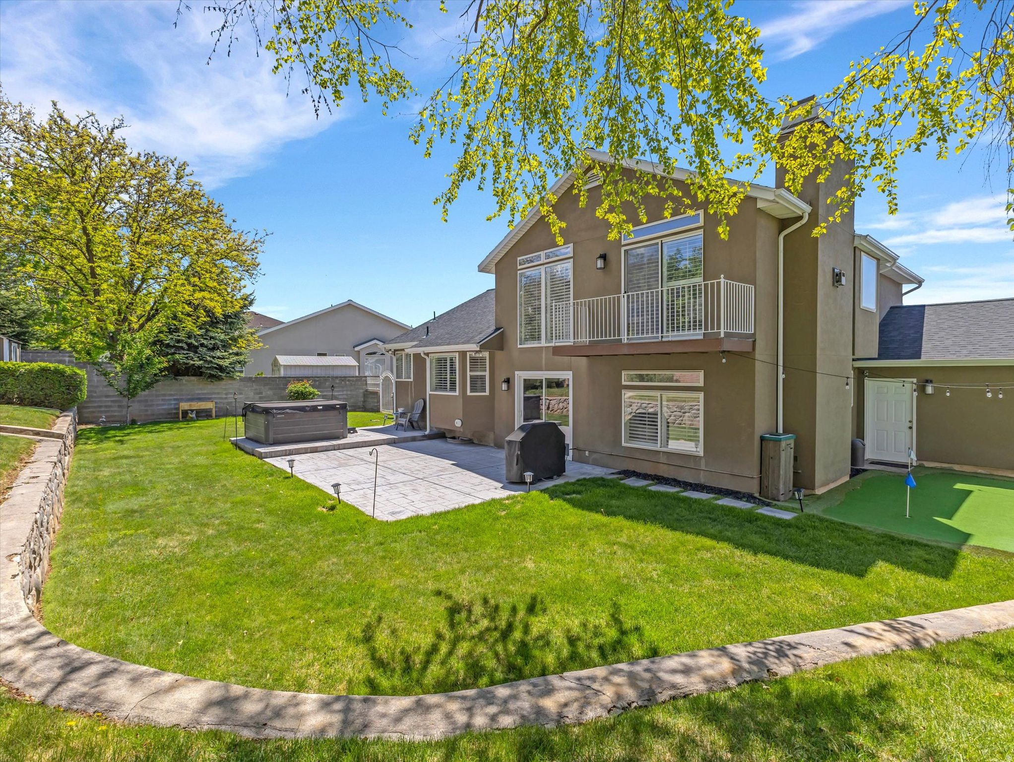 HIGH POINT - Residential