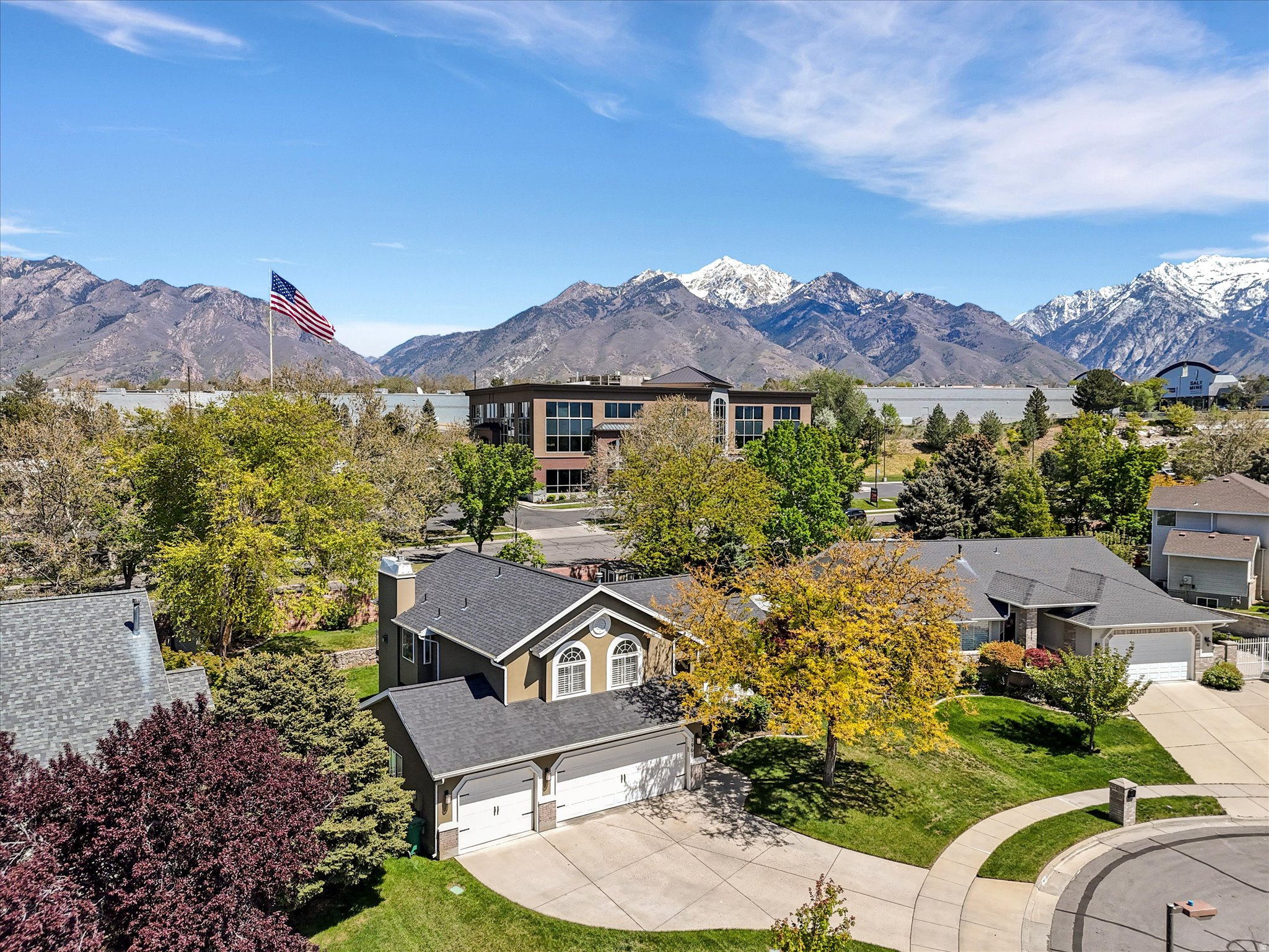 HIGH POINT - Residential