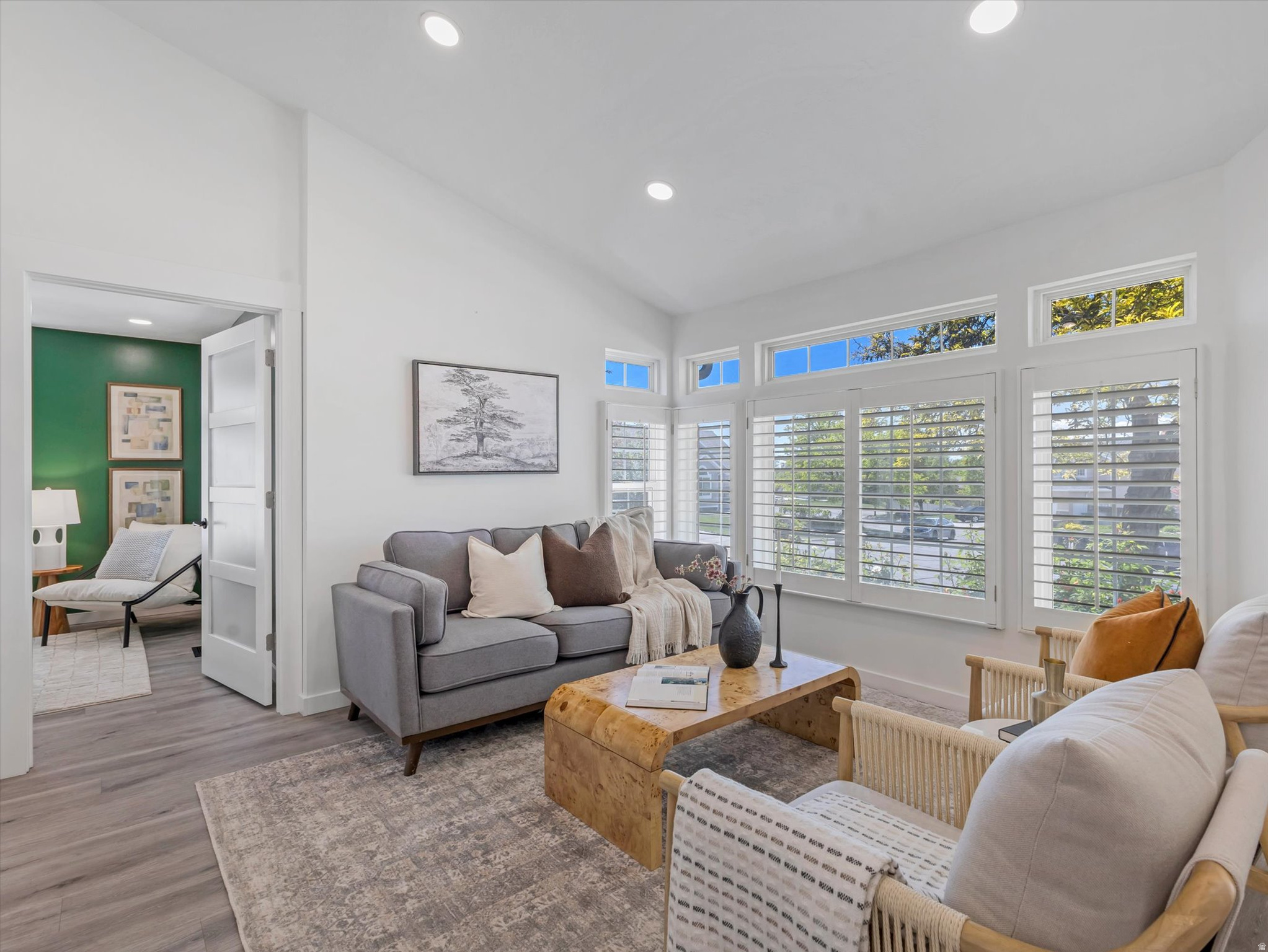 HIGH POINT - Residential