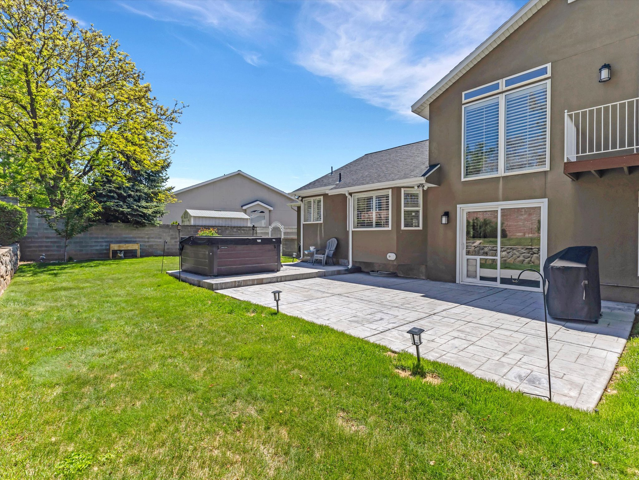 HIGH POINT - Residential