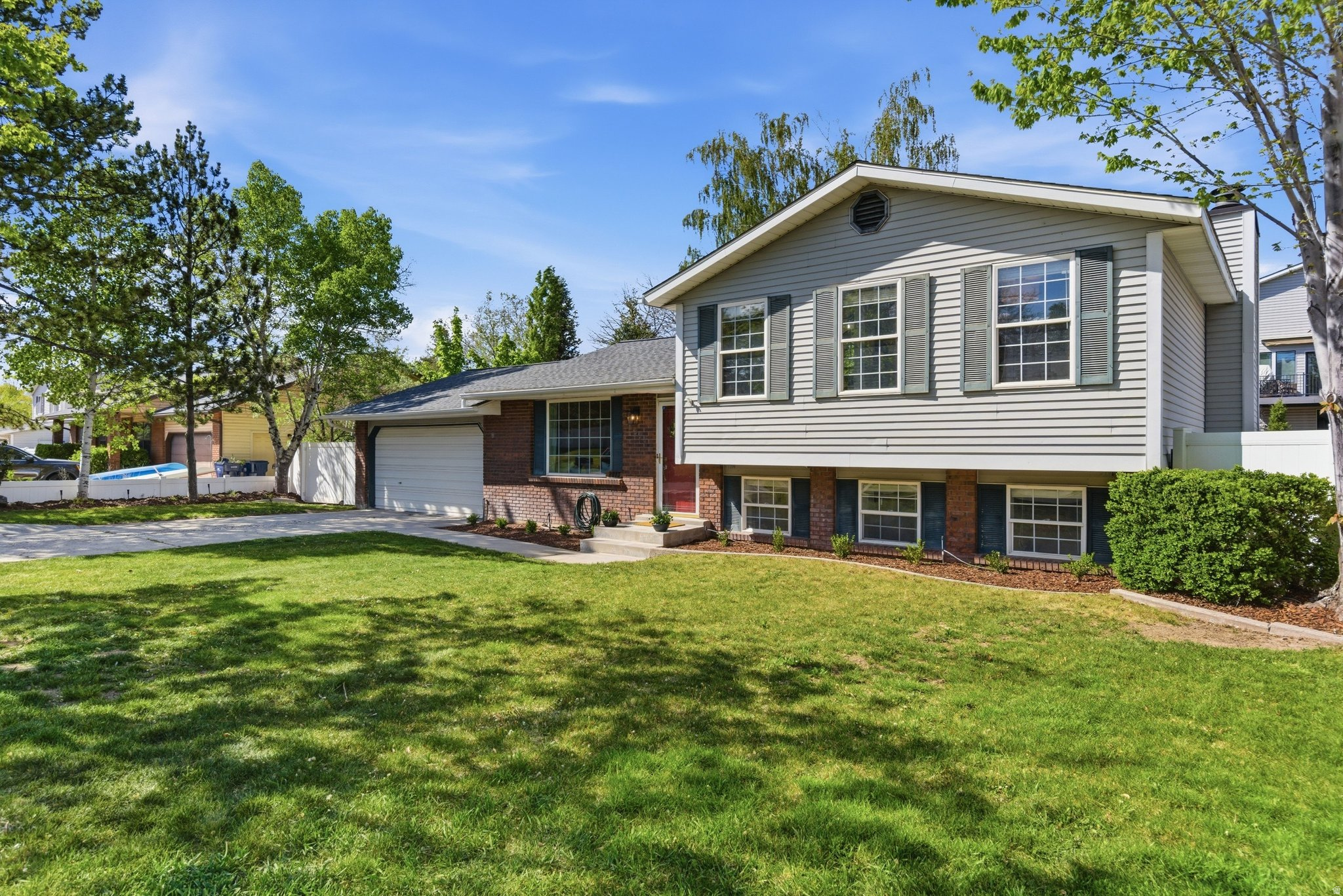 PARK CREST - Residential